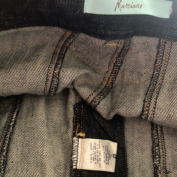 Marciano🩵 - Picture 5 of 6